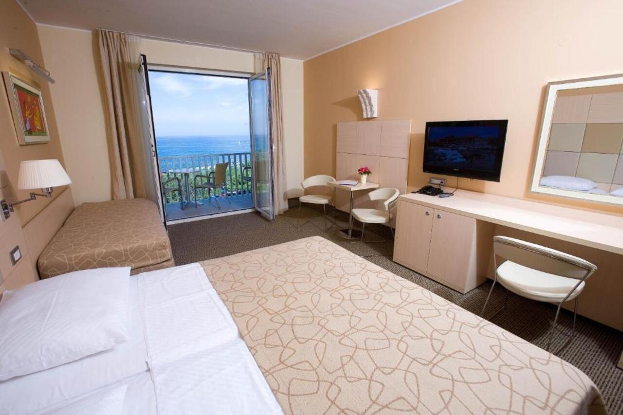 Haliaetum And Mirta Hotel Izola Kültér fotó
